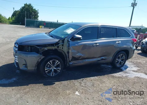 2018 Toyota Highlander Le from USA, damaged, VIN 5TDZARFH8JS033994